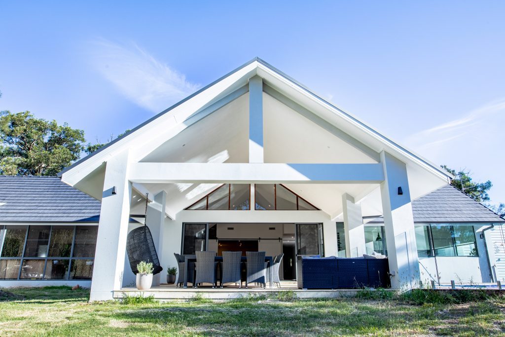 How to Choose the Right Luxury Home Builders